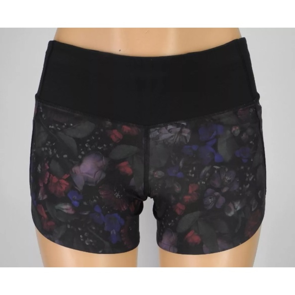 💕Lululemon Run Times Short ll-Frozen Flour… - Picture 5 of 12